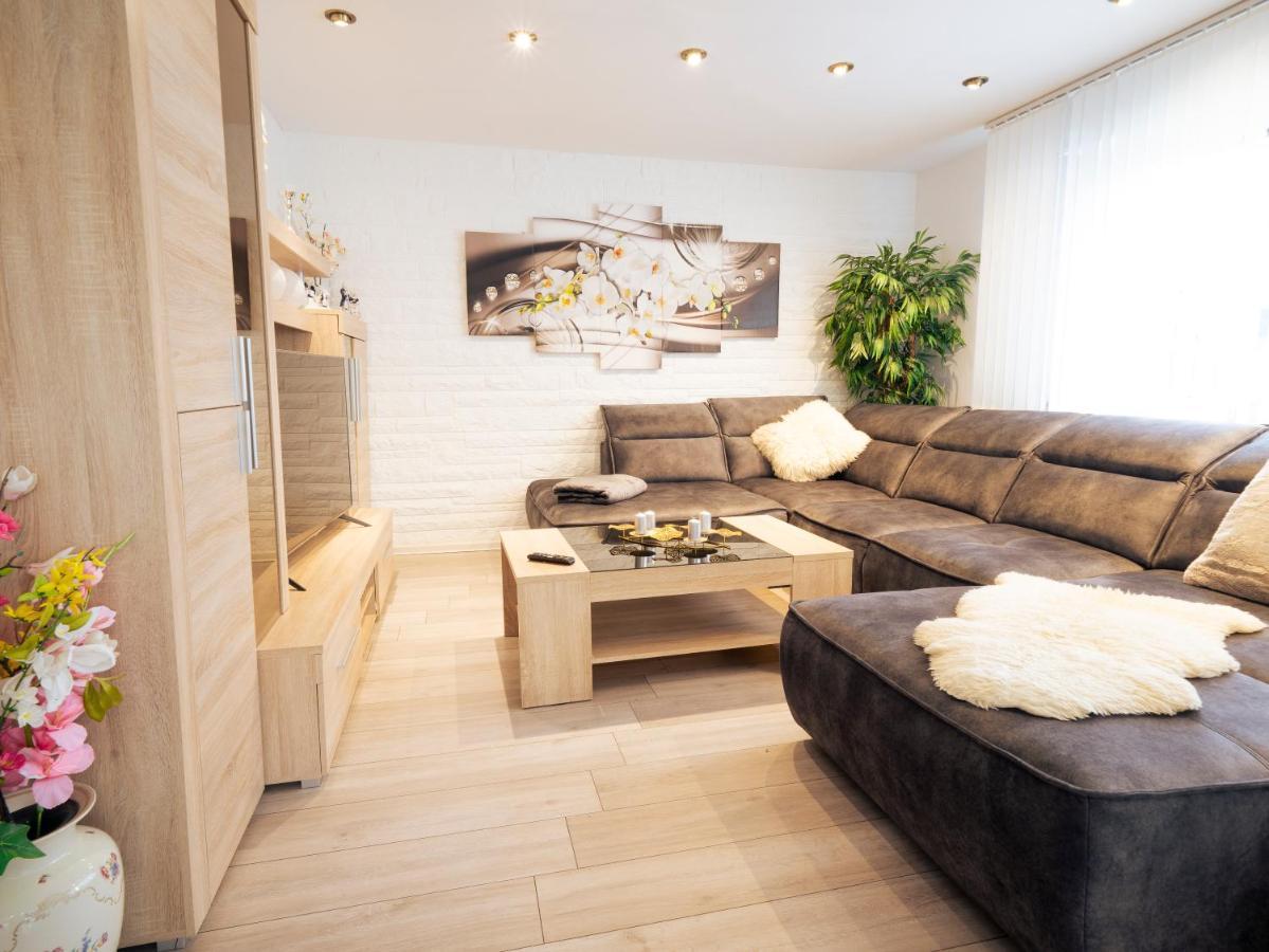 דורטמונד Truth Fuer 5 - King Size Betten, Kamin, Garten, Xxl Couch, Smart-Tv מראה חיצוני תמונה
